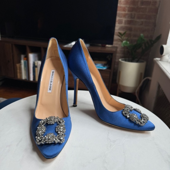 Manolo Blahnik Blue Satin Embellished Pumps - Picture 2 of 7